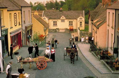 Bunratty Folk Park, volviendo al siglo XIX Bunratty Folk Park, volviendo al siglo XIX