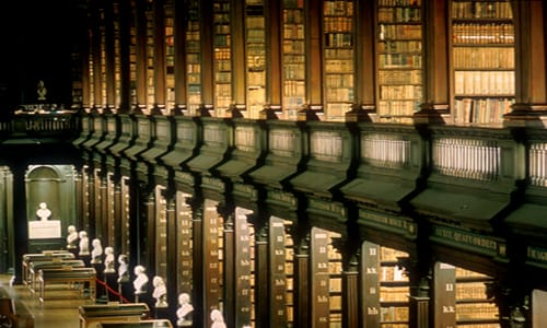 biblioteca del Trinity College de Dublín