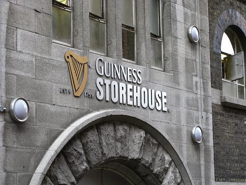Una visita a la Guiness Storehouse en Dublin