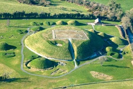 El prehistórico Túmulo de Knowth