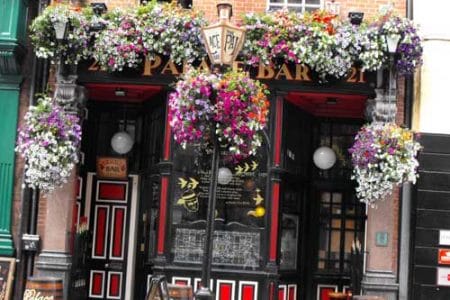 Palace Bar, uno de los más antiguos pubs de Dublín