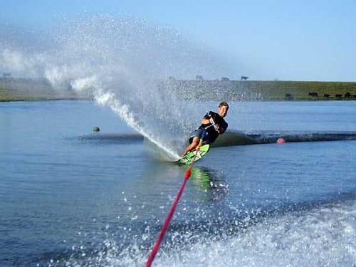 Practicar esquí acuático y monoesquí en Irlanda